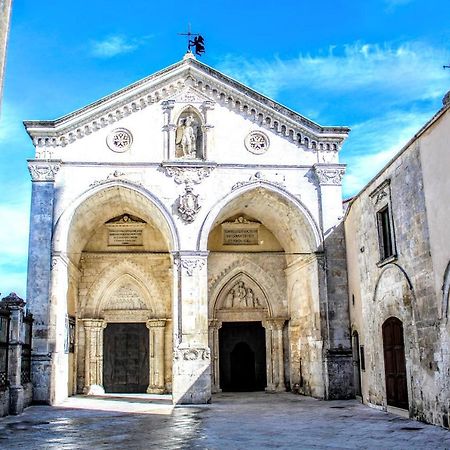 B&B Arciuolo Monte SantʼAngelo Esterno foto